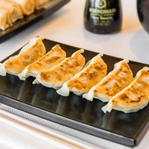 E4. Gyoza (6 Pcs)