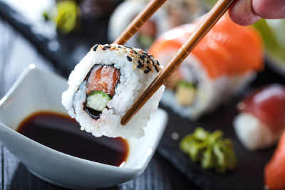 sushi-roll-2