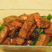119. Tofu with Vegetable <br> 红烧豆腐