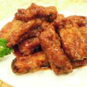 33. Honey &amp; Vinegar Pork Ribs <br> 镇江焗骨