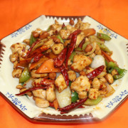80. Gong Bao Chicken (Spicy Chicken with Peanuts)宫保鸡丁（辣）